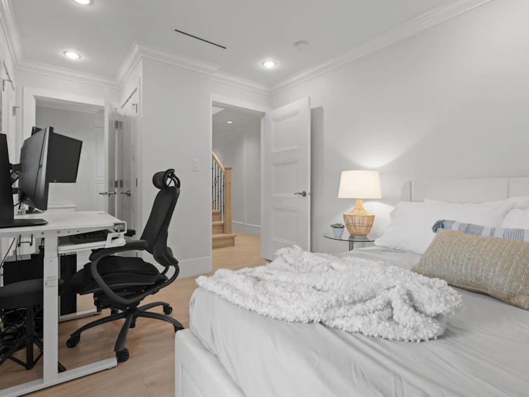 2377 W 7th Avenue, Vancouver, BC, V6K 1Y4 - 21