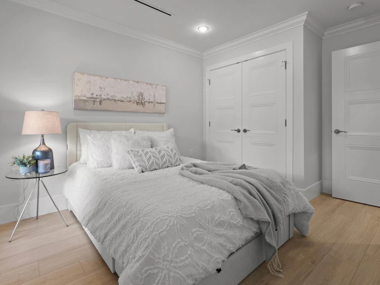 2377 W 7th Avenue, Vancouver, BC, V6K 1Y4 - 13