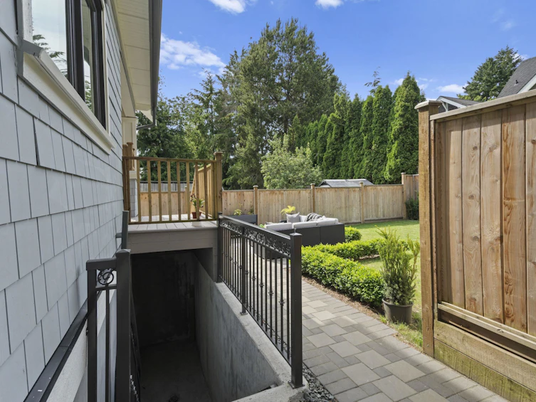 2377 W 7th Avenue, Vancouver, BC, V6K 1Y4 - 16