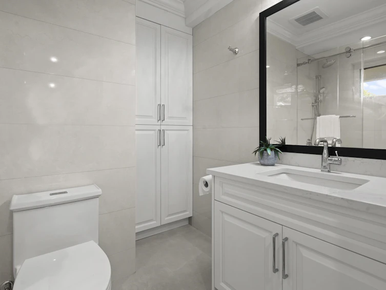 2377 W 7th Avenue, Vancouver, BC, V6K 1Y4 - 22