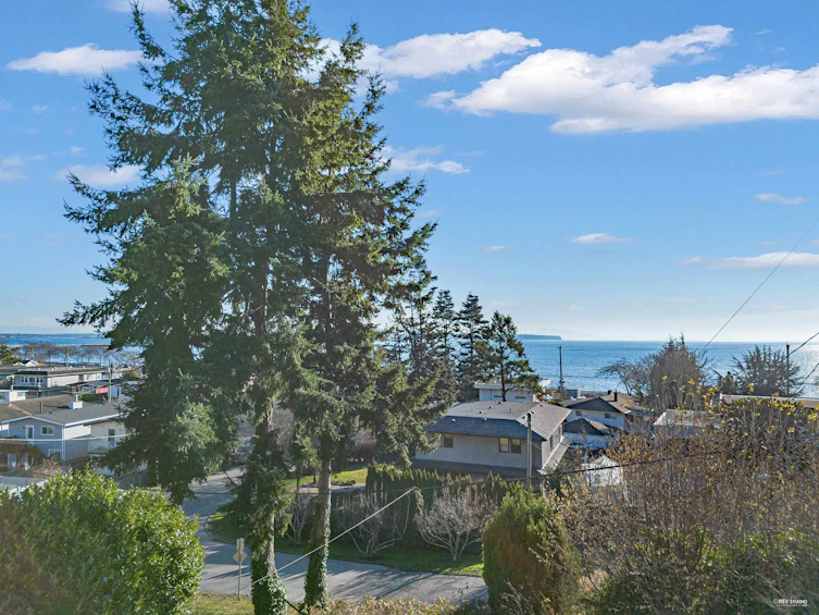 14693 West Beach Avenue, Surrey, BC, V4B 2T9 - 13