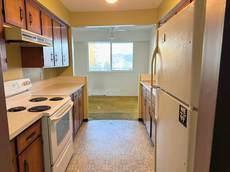 8-694 School Road, Gibsons, BC, V0N 1V9 - 6