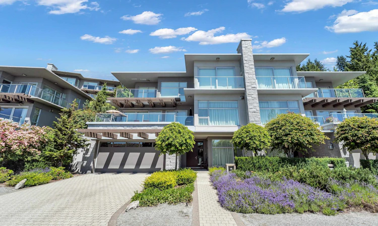 2728 Highview Place