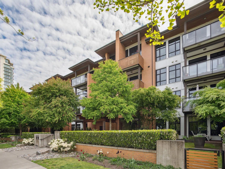 302-220 Salter Street, New Westminster, BC, V3M 0H4 - 23