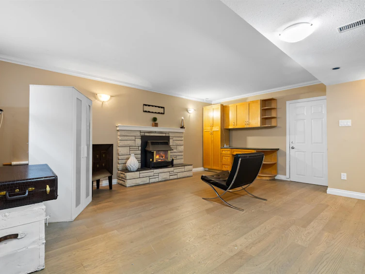 1310 Parker Street, Surrey, BC, V4B 4S3 - 17