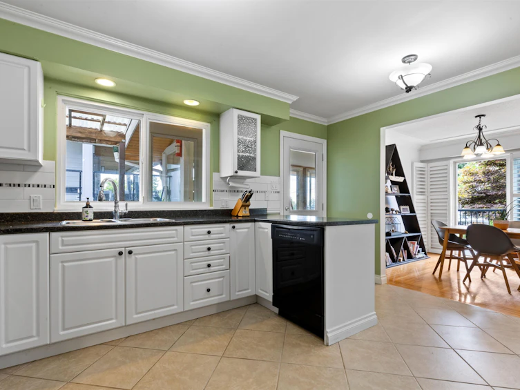 1310 Parker Street, Surrey, BC, V4B 4S3 - 10