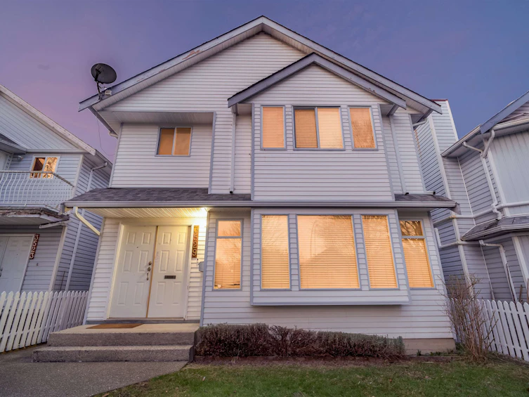 3529 Napier Street, Vancouver, BC, V5K 2X8