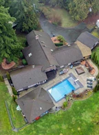 20077 Fernridge Crescent