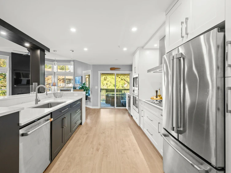 311-1150 Lynn Valley Road, North Vancouver, BC, V7J 1Z9 - 8