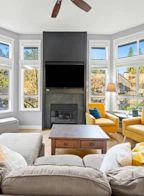 311 1150 Lynn Valley Road