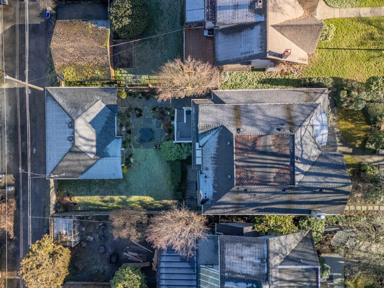 3939 W 14th Avenue, Vancouver, BC, V6R 2X2 - 3