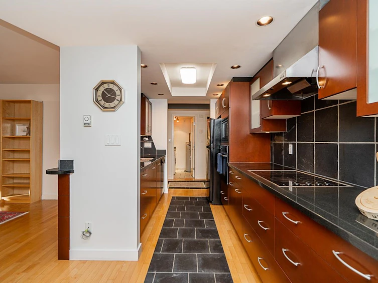 206-333 Wethersfield Drive, Vancouver, BC, V5X 4M9 - 12