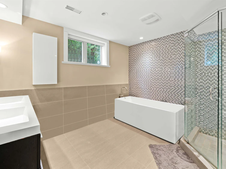 4579 Woodgreen Court, West Vancouver, BC, V7S 2V8 - 12