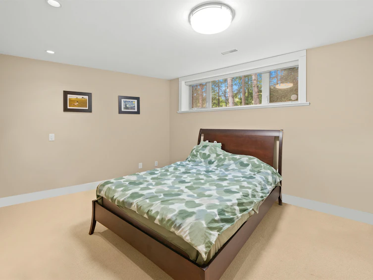 4579 Woodgreen Court, West Vancouver, BC, V7S 2V8 - 11