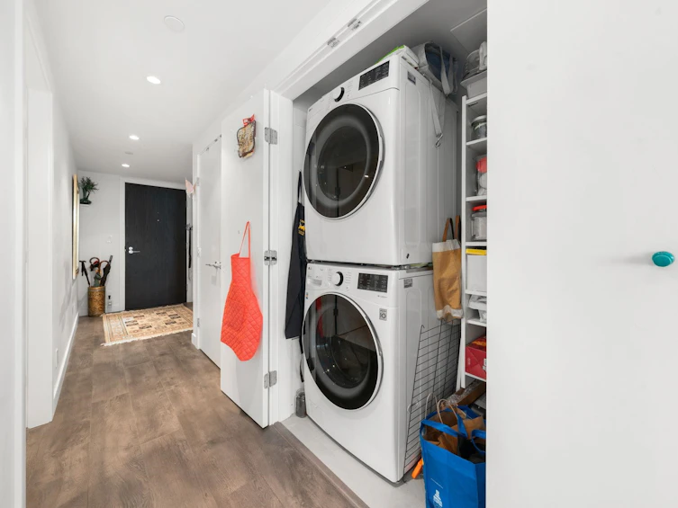 1807-1500 Fern Street, North Vancouver, BC, V7J 0E6 - 31