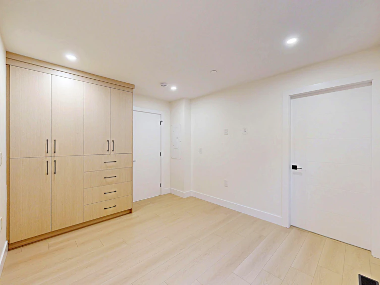 2-3425 Archimedes Street, Vancouver, BC, V5R 4W4 - 27