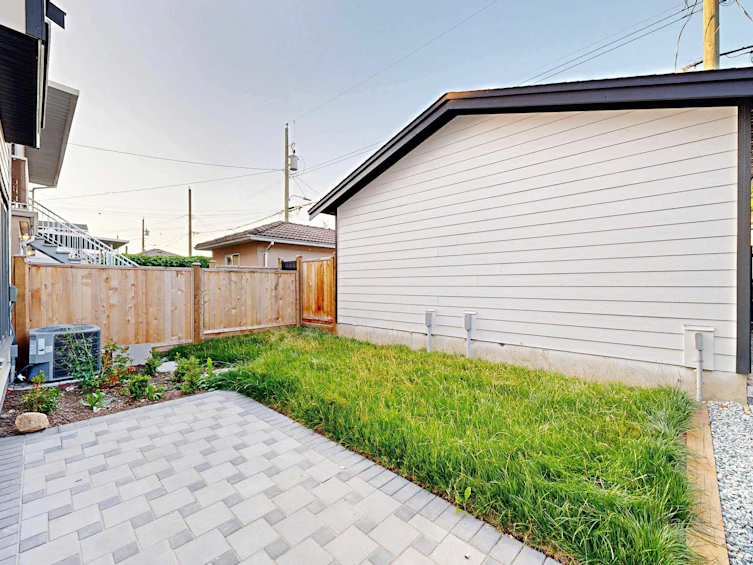 2-3425 Archimedes Street, Vancouver, BC, V5R 4W4 - 20