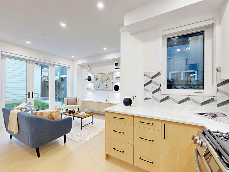 2-3425 Archimedes Street, Vancouver, BC, V5R 4W4 - 11
