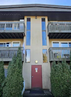 23 5760 Hastings Street
