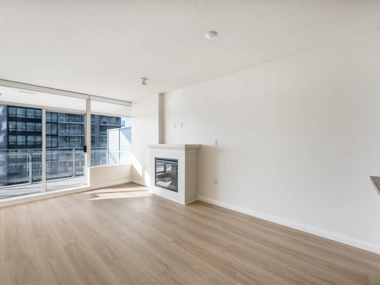 1110-898 Carnarvon Street, New Westminster, BC, V3M 0C3 - 4