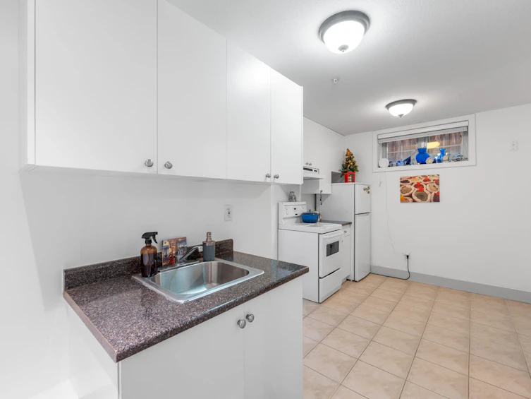 1636 E 12th Avenue, Vancouver, BC, V5N 2A3 - 20