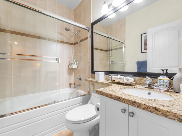 1636 E 12th Avenue, Vancouver, BC, V5N 2A3 - 11