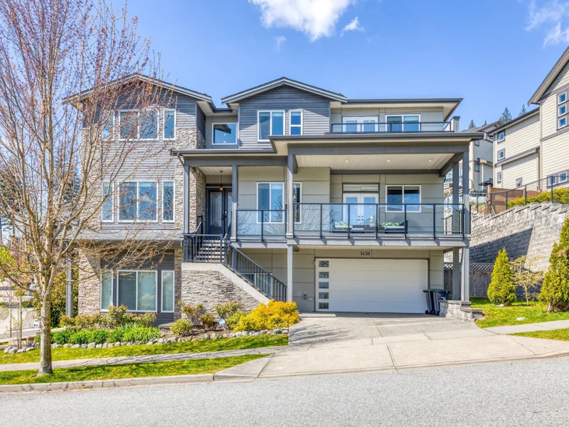 1438 Strawline Hill Street, Coquitlam BC