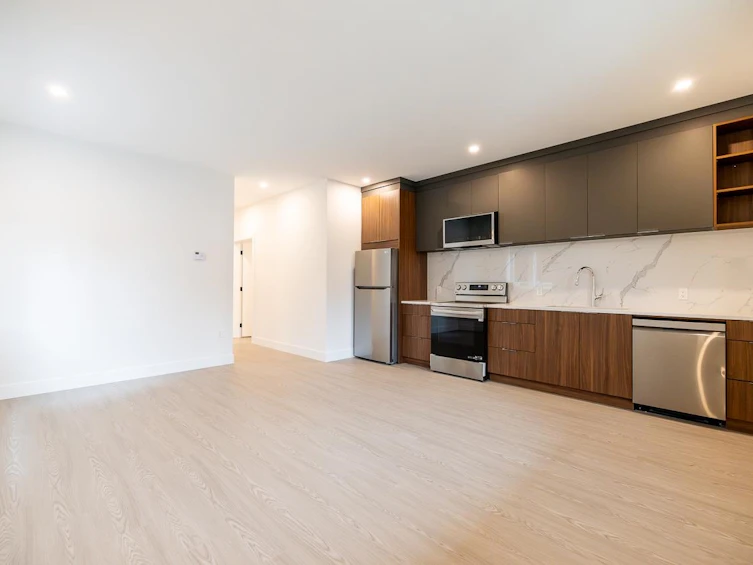 8057 18th Avenue, Burnaby, BC, V3N 1J9 - 26