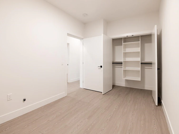 8057 18th Avenue, Burnaby, BC, V3N 1J9 - 28