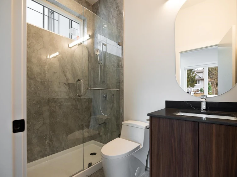 8057 18th Avenue, Burnaby, BC, V3N 1J9 - 19