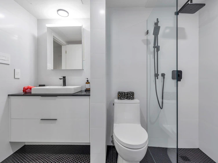 101-2135 Argyle Avenue, West Vancouver, BC, V7V 1A5 - 29