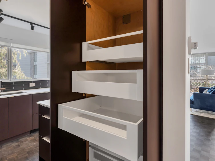 101-2135 Argyle Avenue, West Vancouver, BC, V7V 1A5 - 13