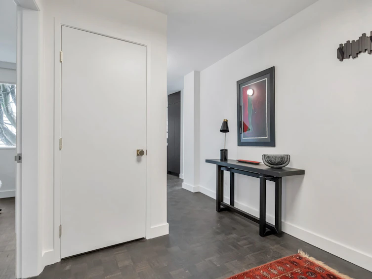 101-2135 Argyle Avenue, West Vancouver, BC, V7V 1A5 - 9