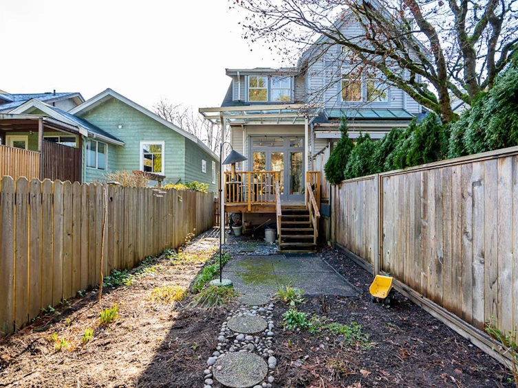 3241 W 6th Avenue, Vancouver, BC, V6K 1X7 - 26