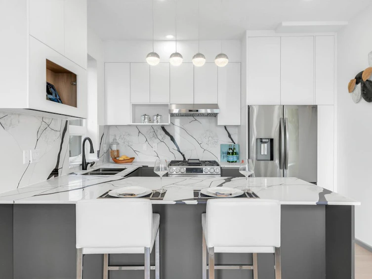 1-3547 E Georgia Street, Vancouver, BC, V5K 2L9 - 12