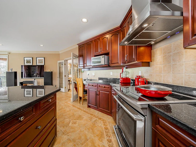 2138 Braeside Place, Coquitlam, BC, V3E 3L3 - 9