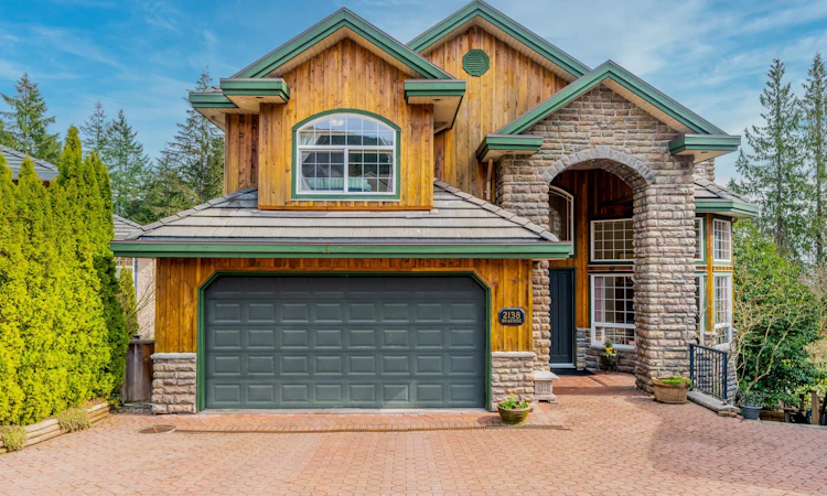 2138 Braeside Place