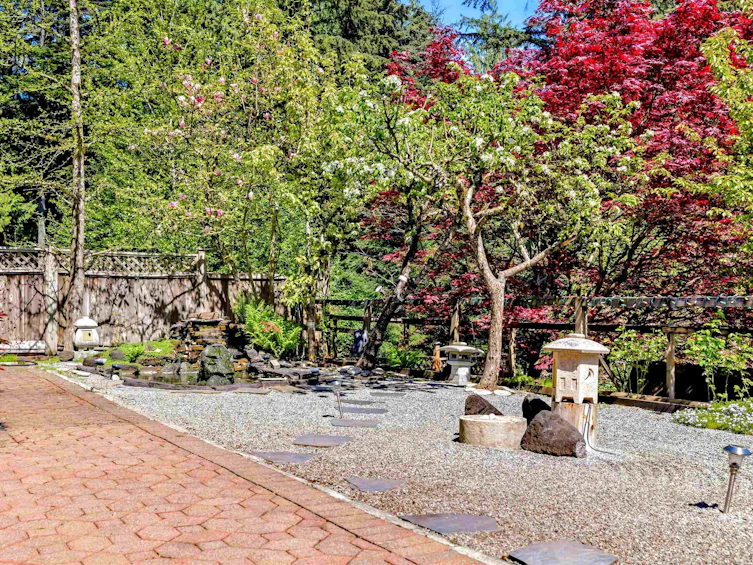 2138 Braeside Place, Coquitlam, BC, V3E 3L3 - 36