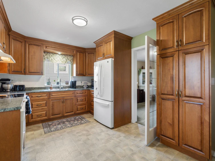 6018 189a Street, Surrey, BC, V3S 8A3 - 17