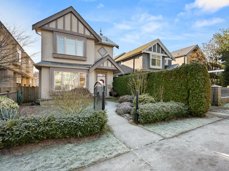 720 W 68th Avenue, Vancouver, BC, V6P 2T9 - 2