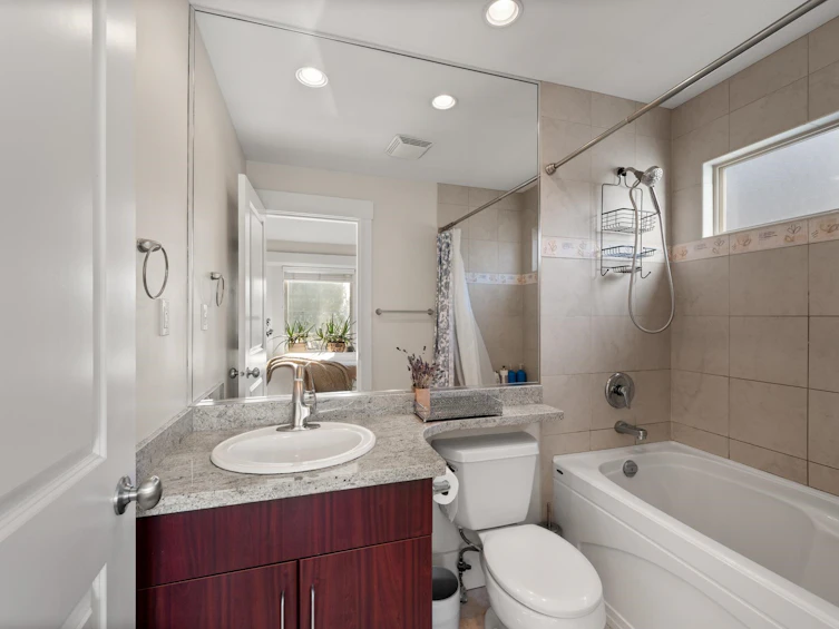 720 W 68th Avenue, Vancouver, BC, V6P 2T9 - 19