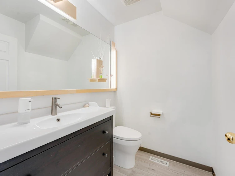11320 No. 1 Road, Richmond, BC, V7E 4V6 - 25