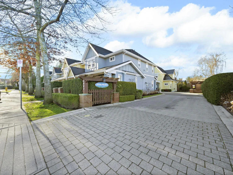 6-4887 Central Avenue, Delta, BC, V4K 2G5