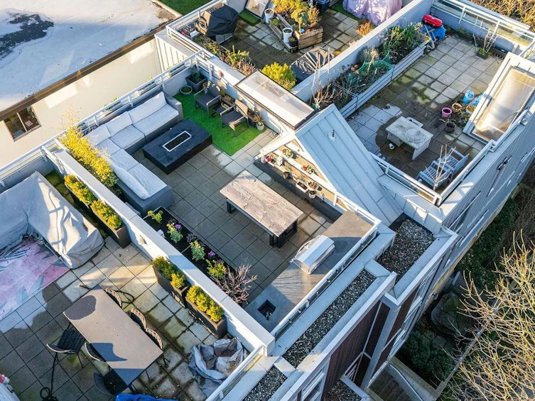 2323 Brunswick Street, Vancouver, BC, V5T 3L8 - 2