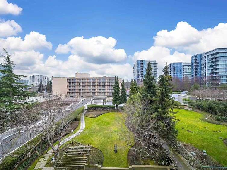 811-7380 Elmbridge Way, Richmond, BC, V6X 4A1 - 16
