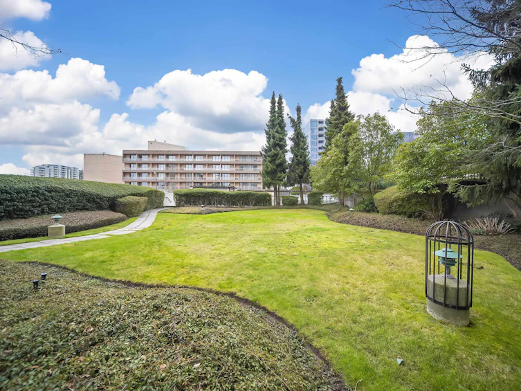 811-7380 Elmbridge Way, Richmond, BC, V6X 4A1 - 21