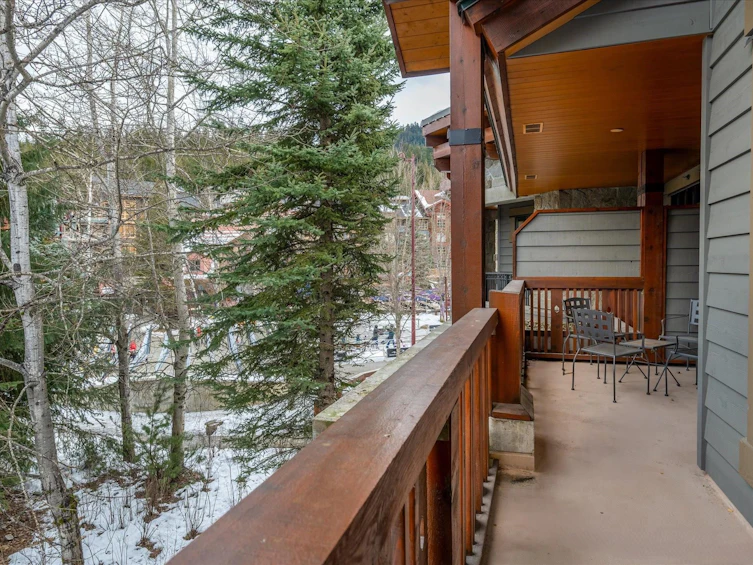 208-2202 Gondola Way, Whistler, BC, V8E 0M7 - 11