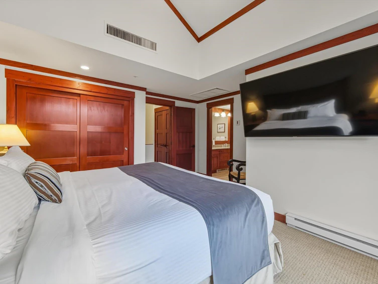 208-2202 Gondola Way, Whistler, BC, V8E 0M7 - 21