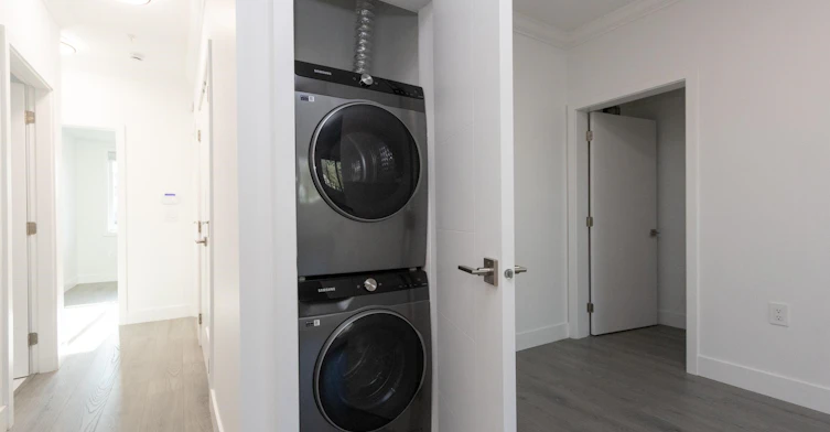 205-2122 E 32 Avenue, Vancouver, BC, V5N 3B9 - 7