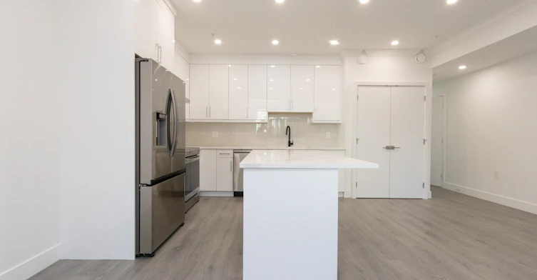 102-2122 E 32 Avenue, Vancouver, BC, V5N 3B9 - 8
